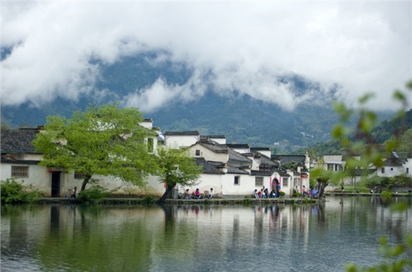 黃山、秀水千島湖、水墨宏村、西遞徽州古城高鐵純玩5日游
