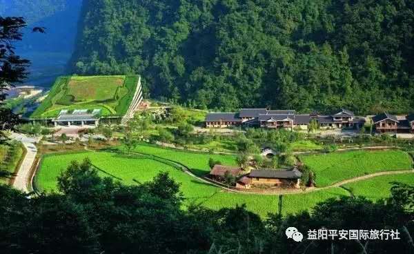 　張家界大峽谷、玻璃橋、黃龍洞品質(zhì)純玩兩日游c2
