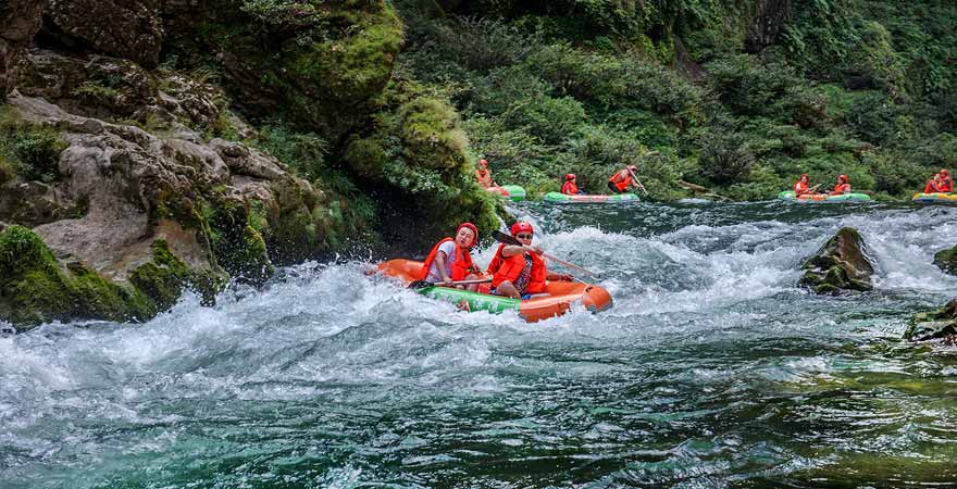 黃龍洞、天門仙山、猛洞河、鳳凰古城“湘西神秘之旅”5日游