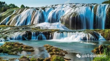 貴州黃果樹(shù)大瀑布、梵凈山、西江千戶苗寨、荔波大小七孔、鎮(zhèn)遠(yuǎn)古城遵義會(huì)議會(huì)址、息烽集中營(yíng)汽車七日游