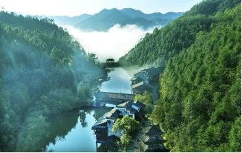 梅山文化園、青云洞、云臺山2日